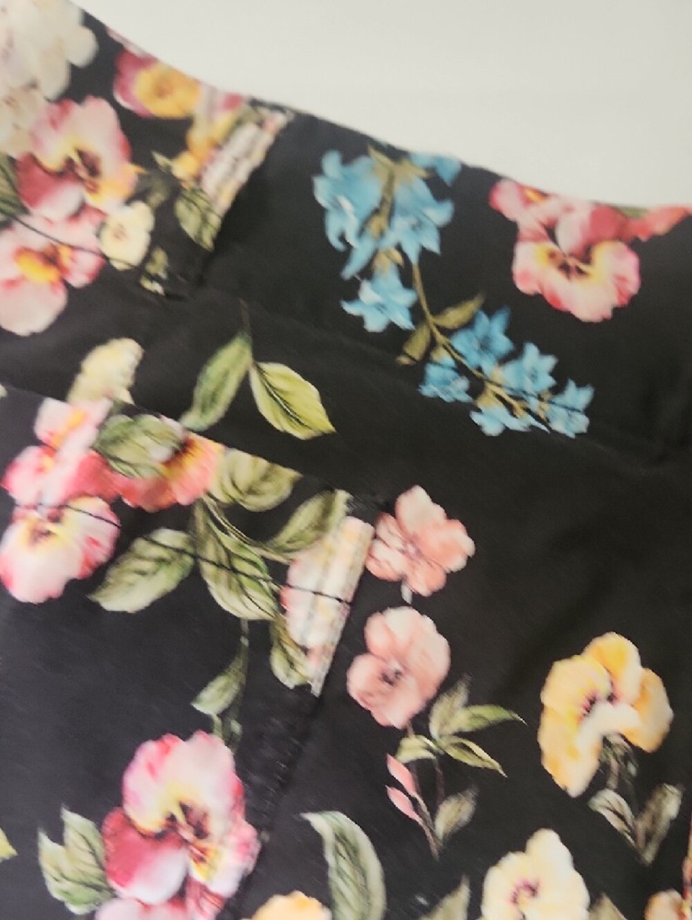 Floral Wide-Leg Women’s Pants - Black Multi - Picture 7 of 15